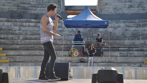 Όλα έτοιμα για τη συναυλία των BOYS+NOISE (φώτο από το soundcheck)