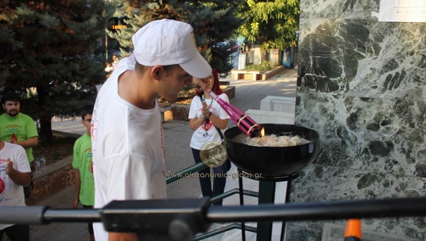 Άναψε και στην Αλεξάνδρεια η Φλόγα Αγάπης! (πλούσιο φωτορεπορτάζ)