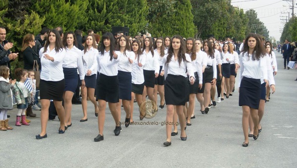 Φωτορεπορτάζ και βίντεο από τους πανηγυρισμούς του νέου δημάρχου Αλεξάνδρειας