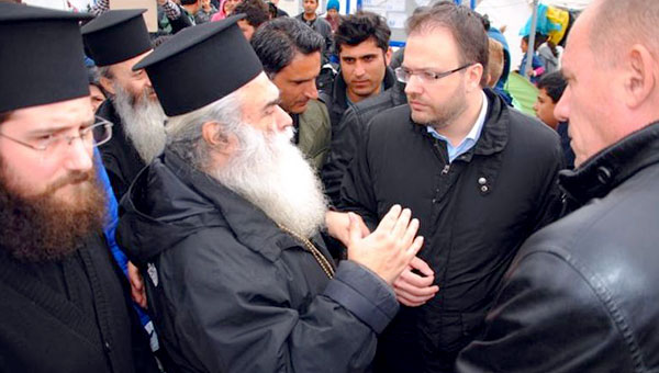 Πρόσφυγες στην Ειδομένη και στο Νομό Κιλκίς επισκέφτηκε ο Θ. Θεοχαρόπουλος