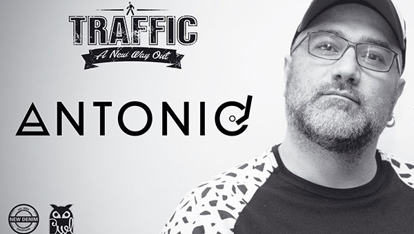 Απόψε ο δημοφιλής dj Antonio στο TRAFFIC στον πεζόδρομο!