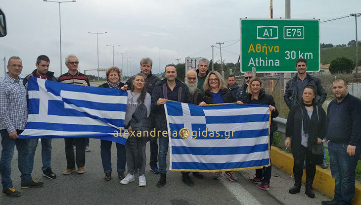 Ζητήστε να σας φέρουν τον καφέ και το πρωινό σας με ένα τηλεφώνημα στο YES STORES!